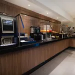 City Express By Marriott Santiago Aeropuerto