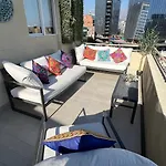 Apartament Condo Amueblado, El Golf, Las Condes Santiago con vista al Costanera Center