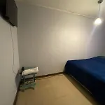 Habitacion En Las Condes Para 1 A 2 Personas / Estacionamiento