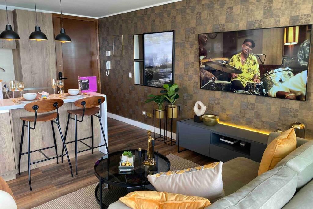 Departamento De Lujo En Suite, En El Piso 38, Condes, Costado De Parques Y Malls Santiago de Chile
