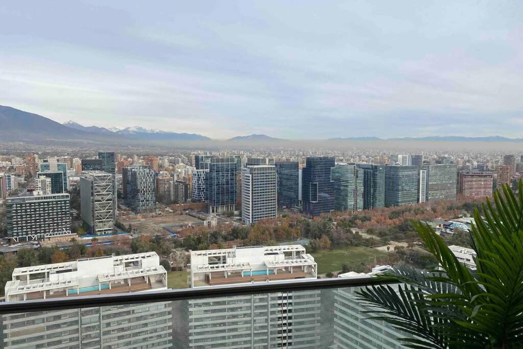 Departamento De Lujo En Suite, En El Piso 38, Condes, Costado De Parques Y Malls Apartamento