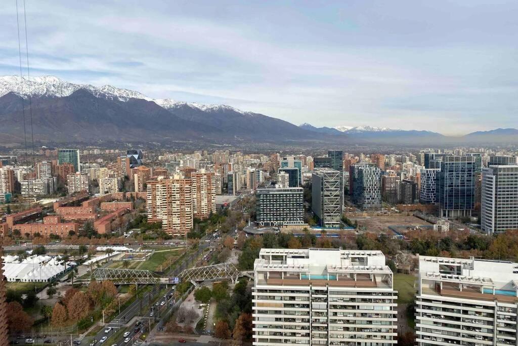Departamento De Lujo En Suite, En El Piso 38, Condes, Costado De Parques Y Malls Santiago de Chile