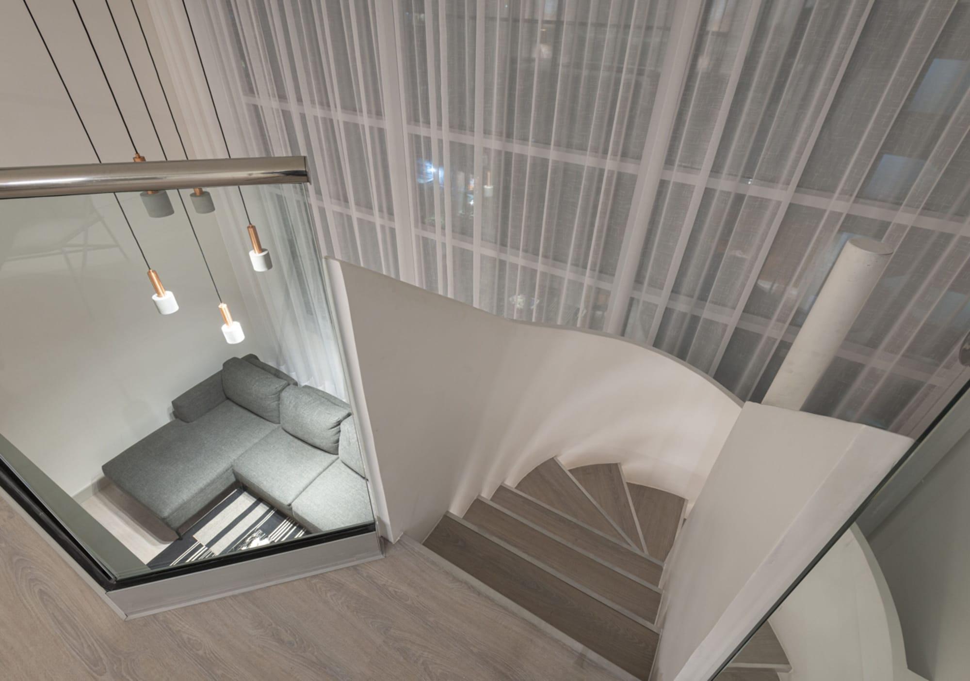 45 By Director Hotel