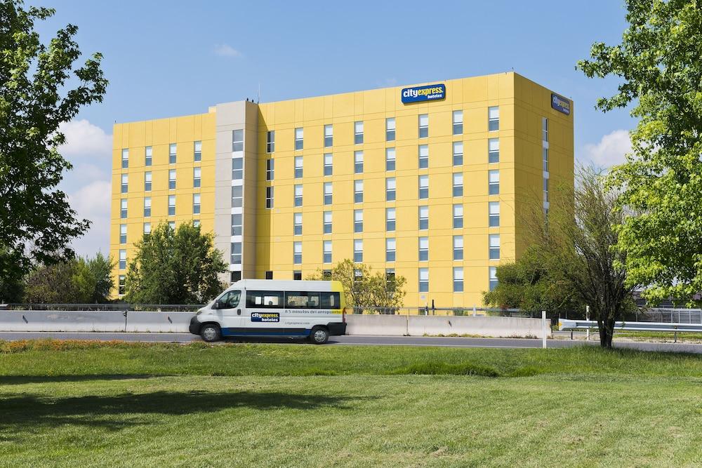 Express By Marriott Aeropuerto Hotel 3*