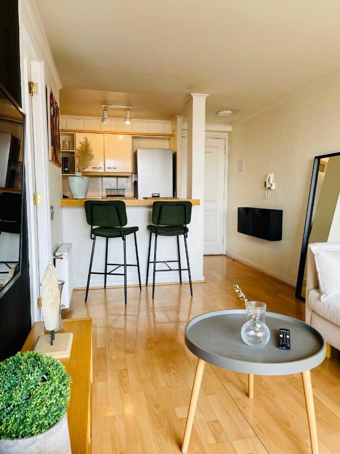 Apartamento Hermoso Departamento En El Mejor Lugar De El Golf Santiago de Chile