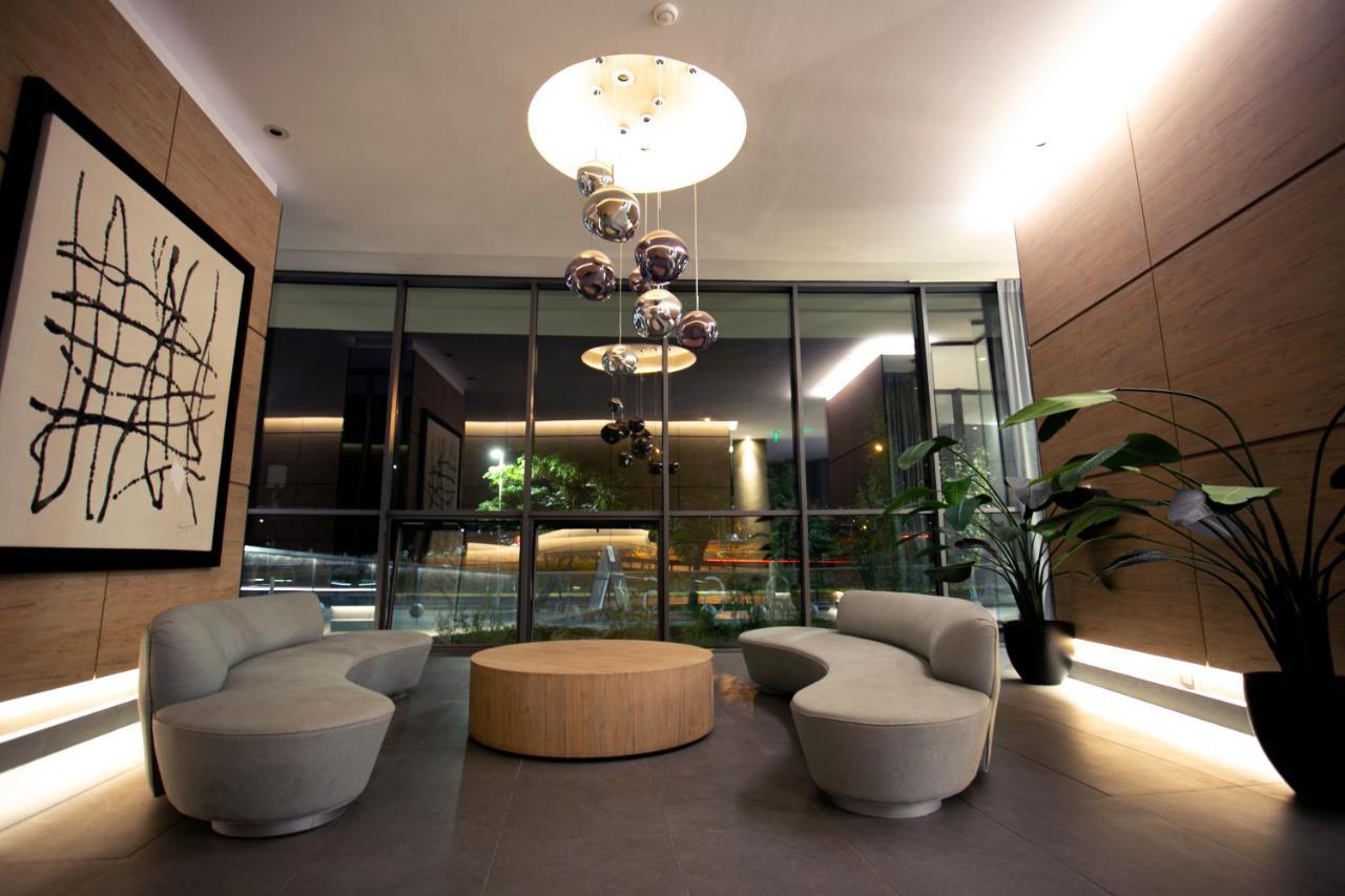 Departamento De Lujo En Suite, En El Piso 38, Condes, Costado De Parques Y Malls Apartamento *