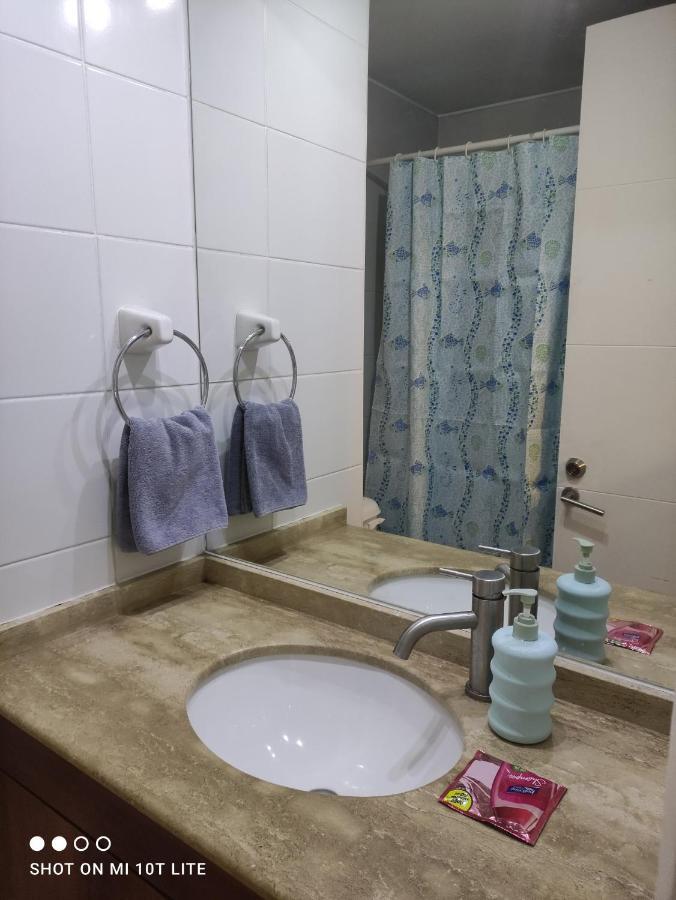 Habitacion Con Bano Privado, Depto Estudios Gran * Santiago