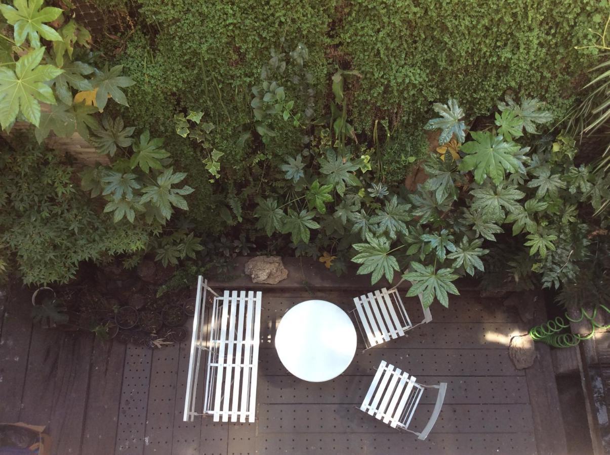 Casa Lucrecia Bed & Breakfast *
