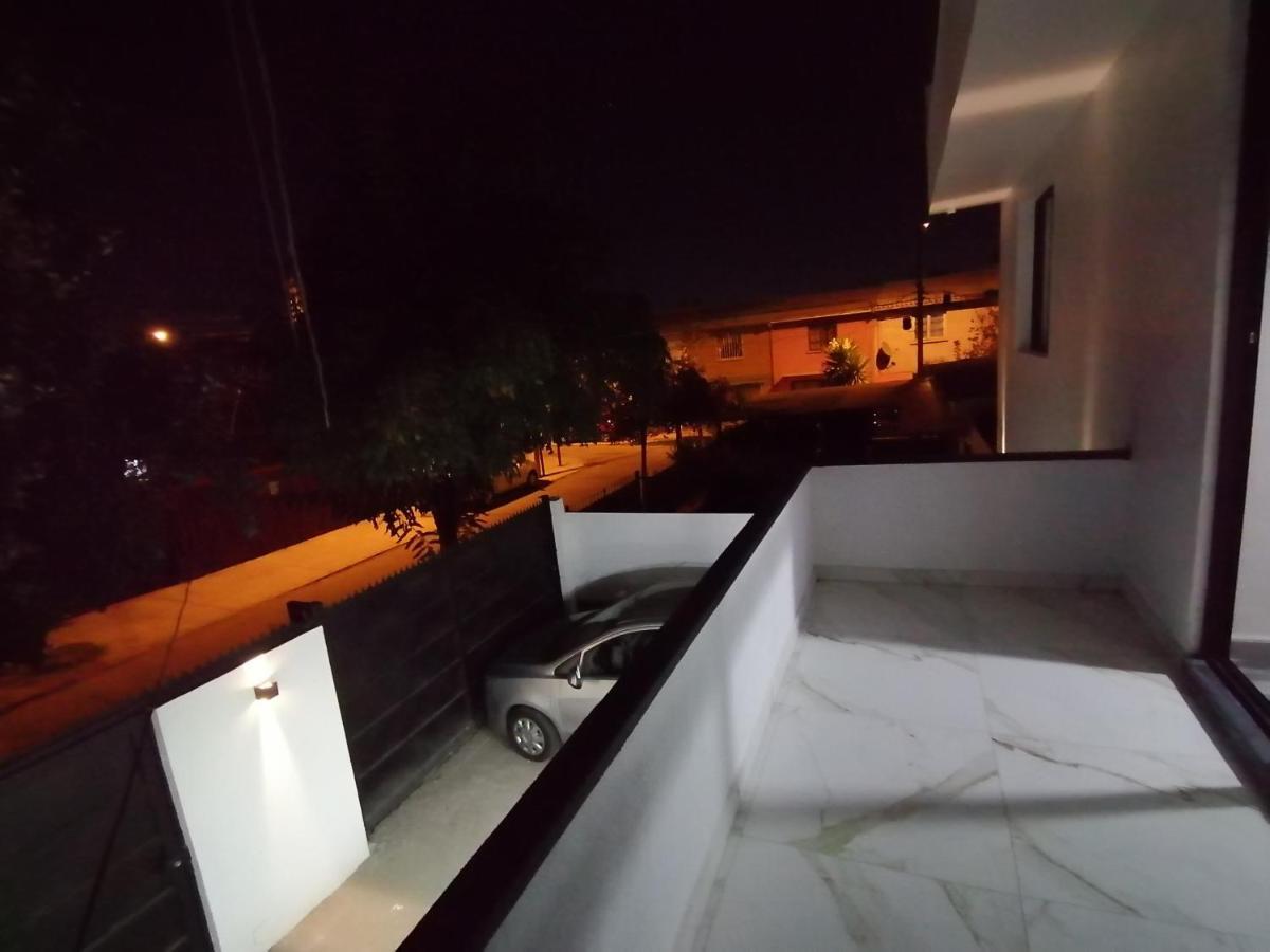 Apartamento Casa Entera Con Estacionamiento