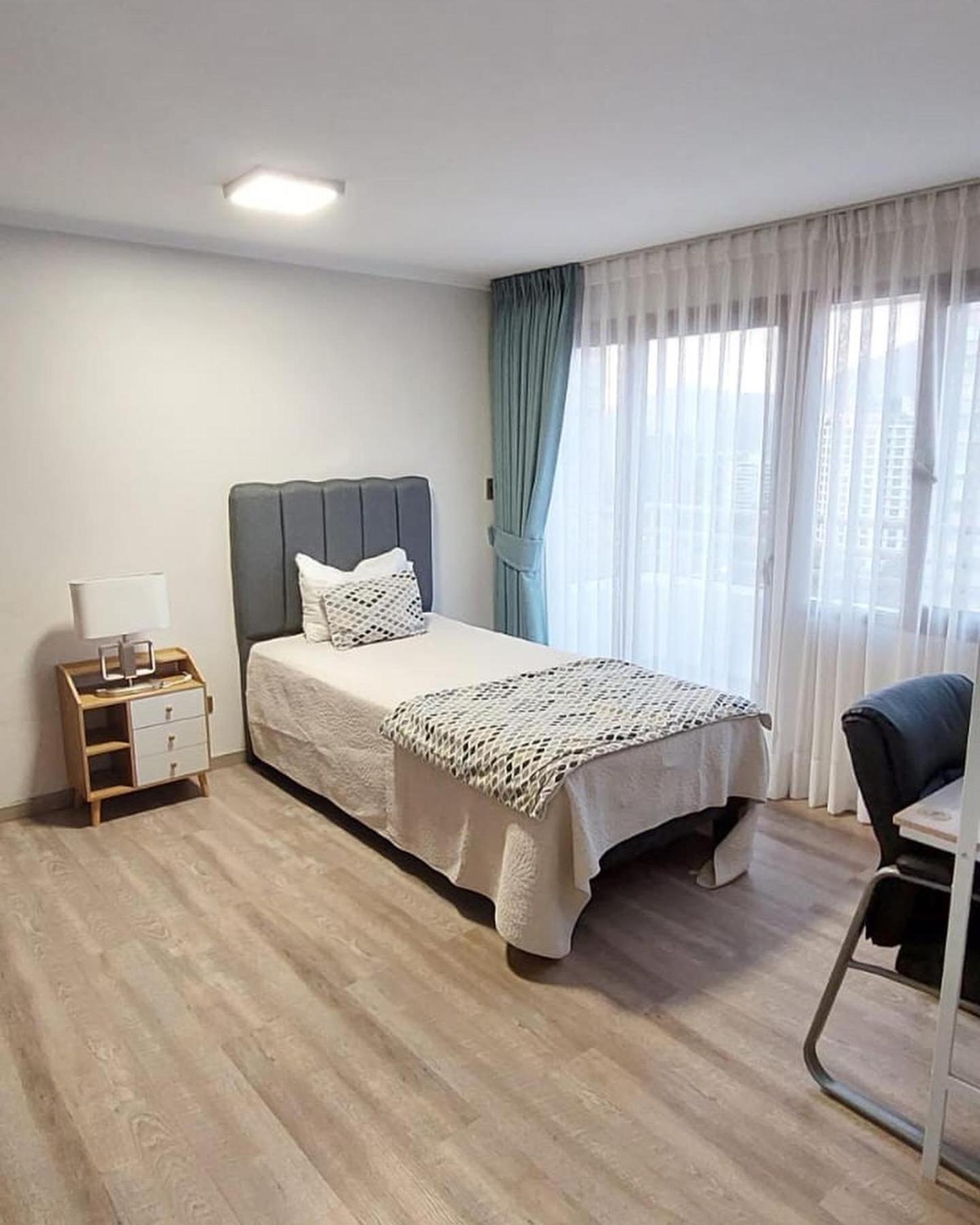 Hermoso Depto En Condes Parque Arauco, 10 Personas *