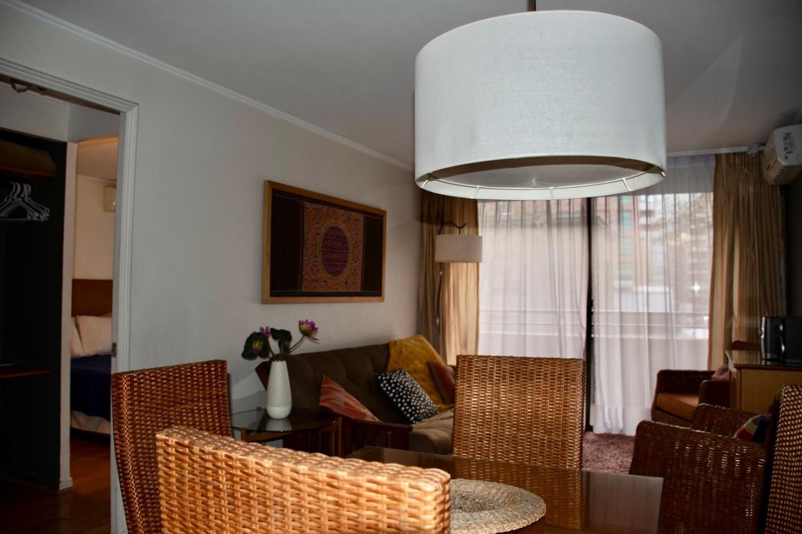 Departamento Para 2 Con Piscina Las Condes