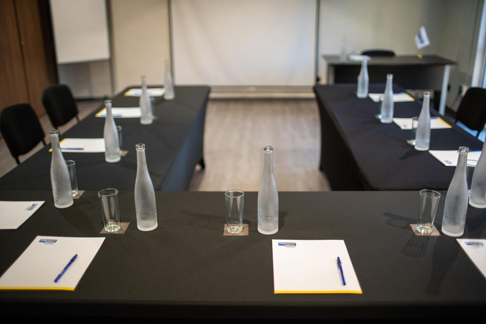 Hotel Express By Marriott Aeropuerto 3*