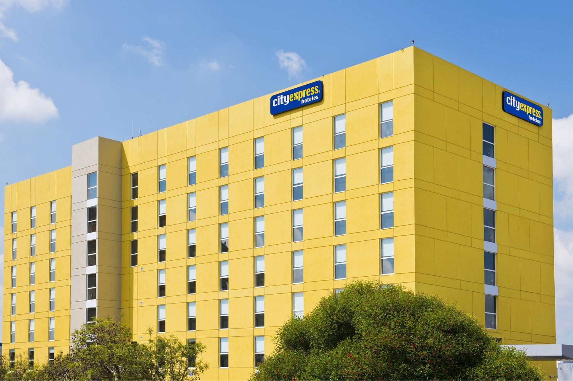 Express By Marriott Aeropuerto Santiago
