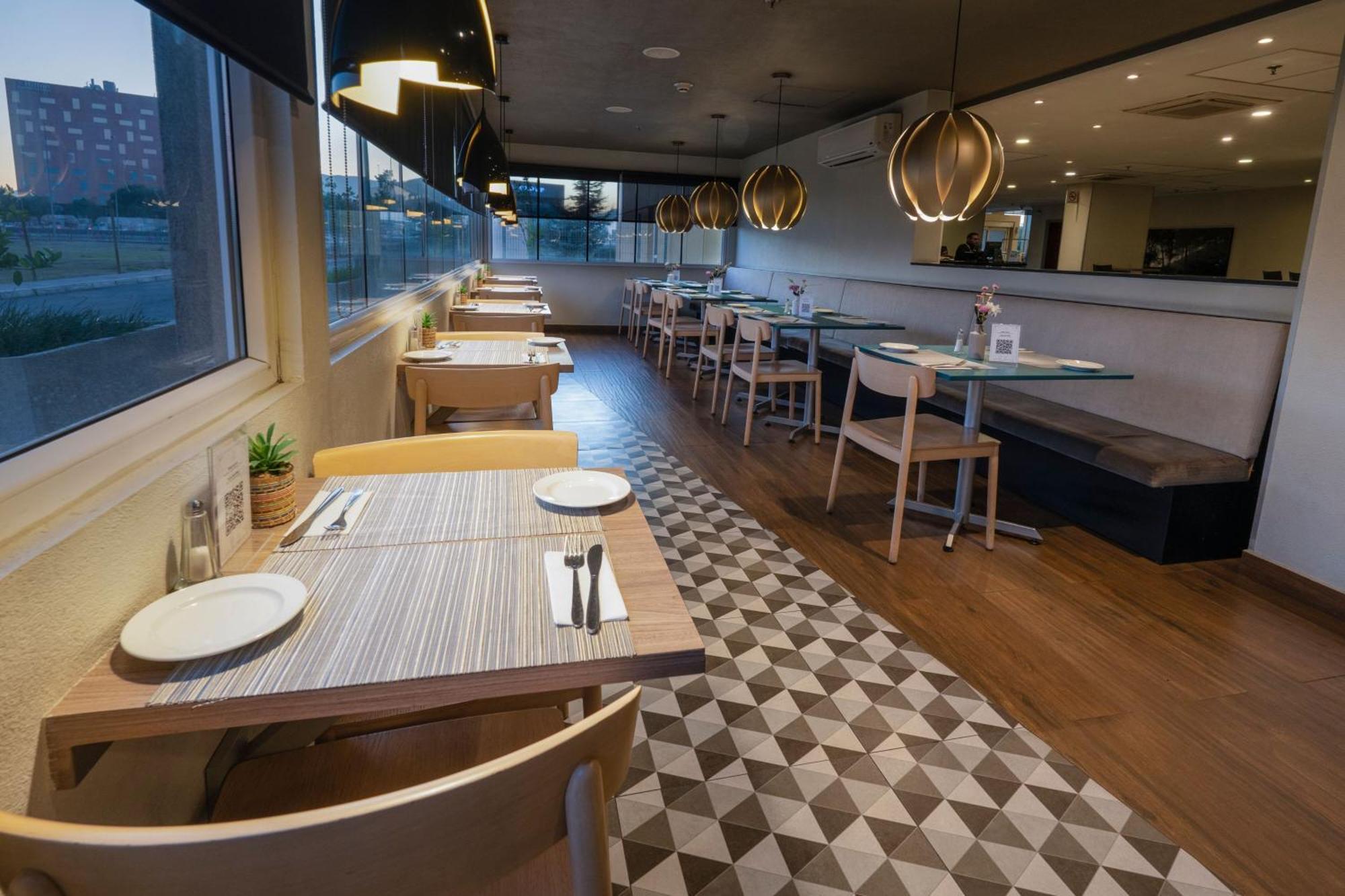 Express By Marriott Aeropuerto 3* Santiago