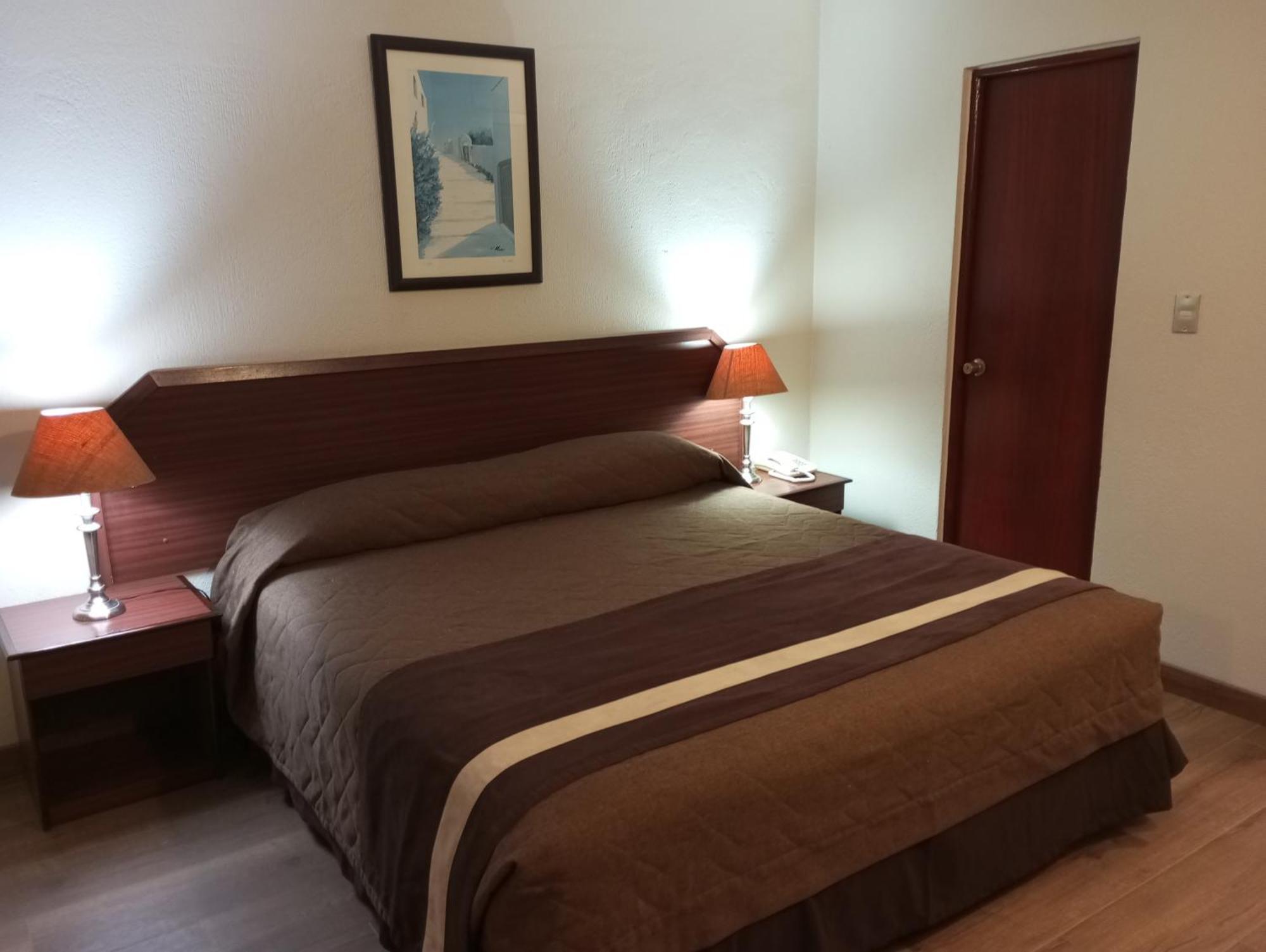 Hotel Alcala Del Rio 3*