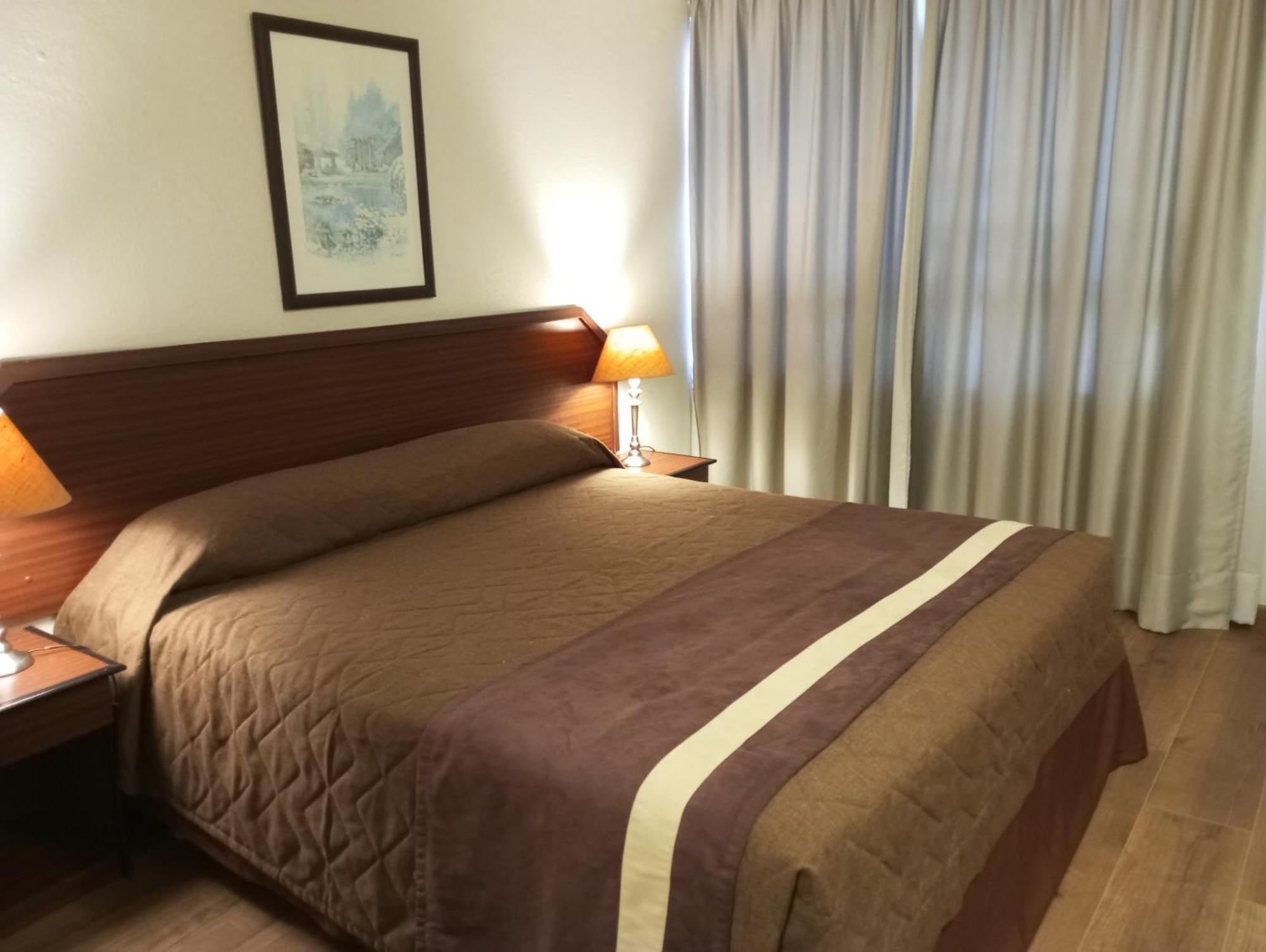 Hotel Alcala Del Rio 3*