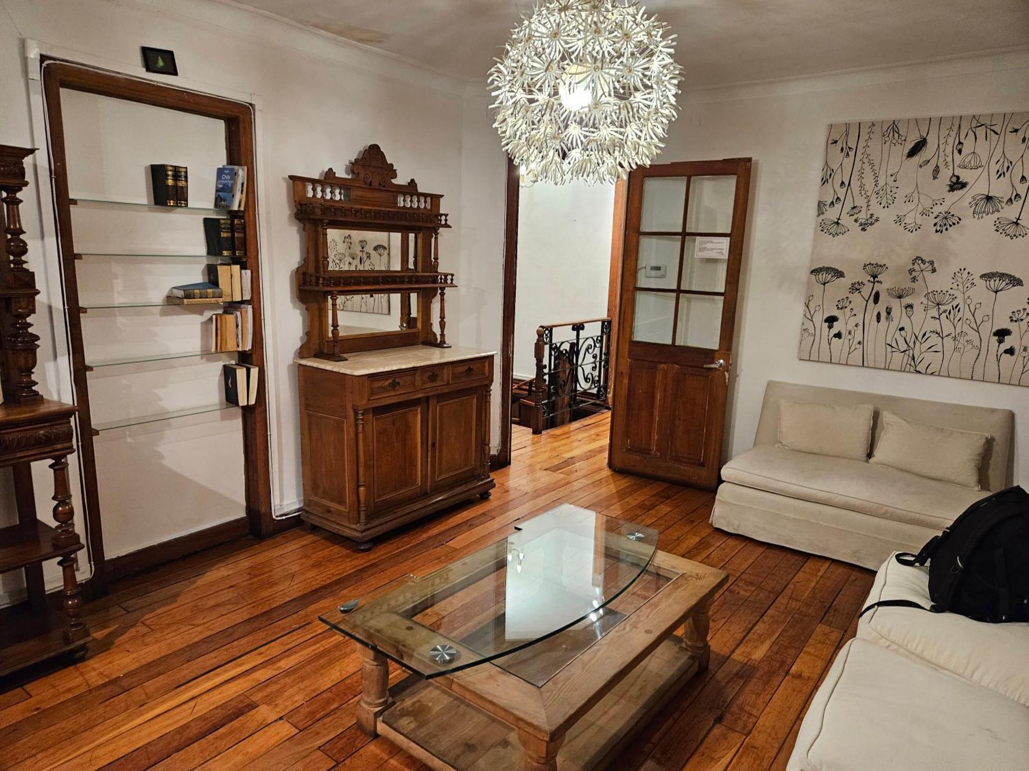 Maktvb Montt - Hostal Boutique Pensión