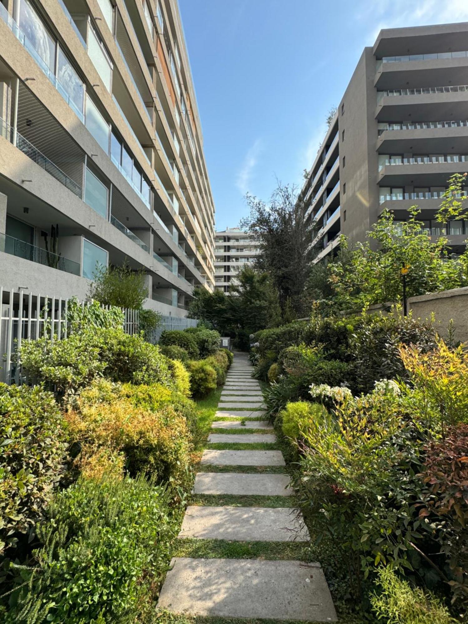 Apartamento Depto A Pasos Clinica Condes