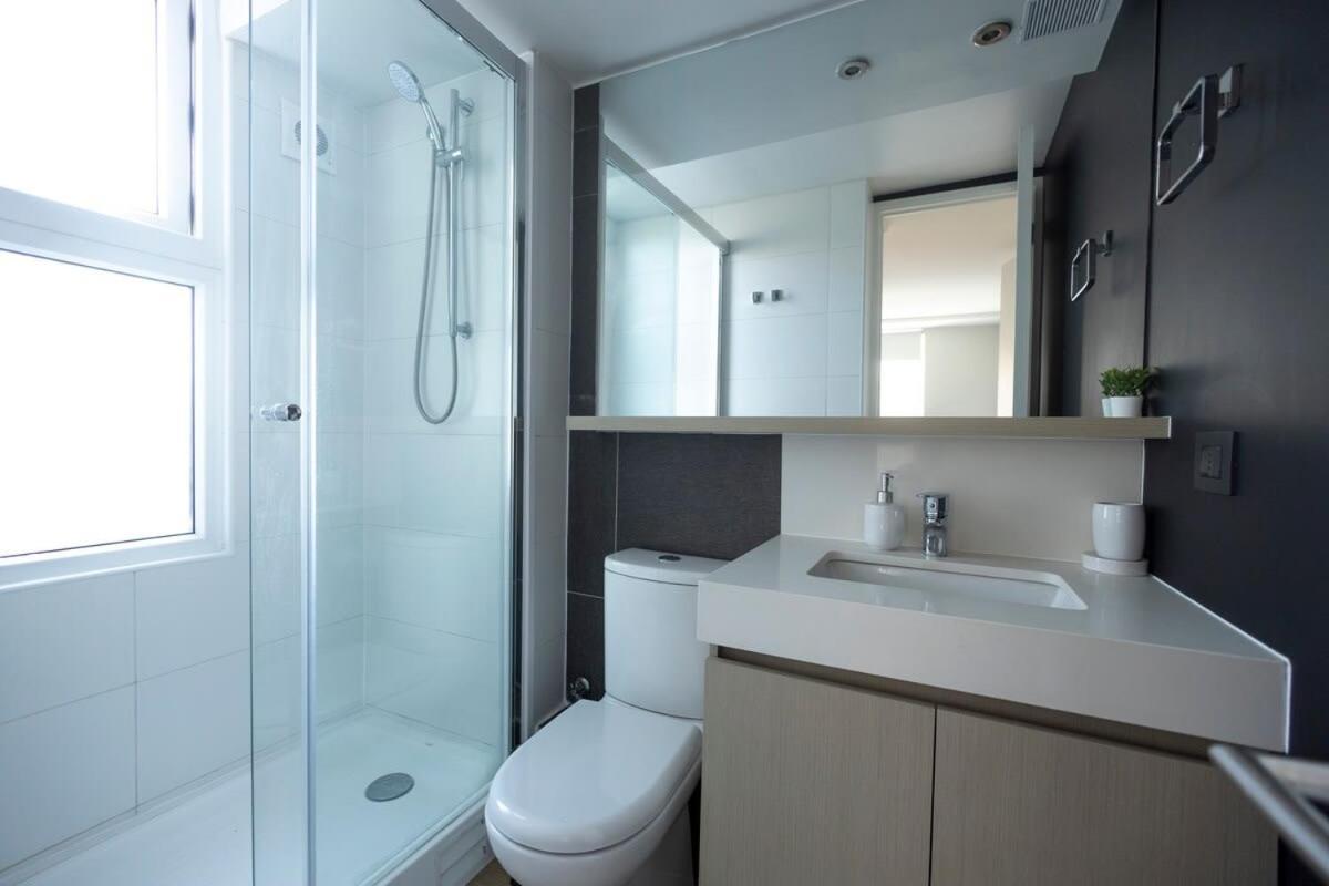 2b2b Steps Away From Costanera Center Apartamento