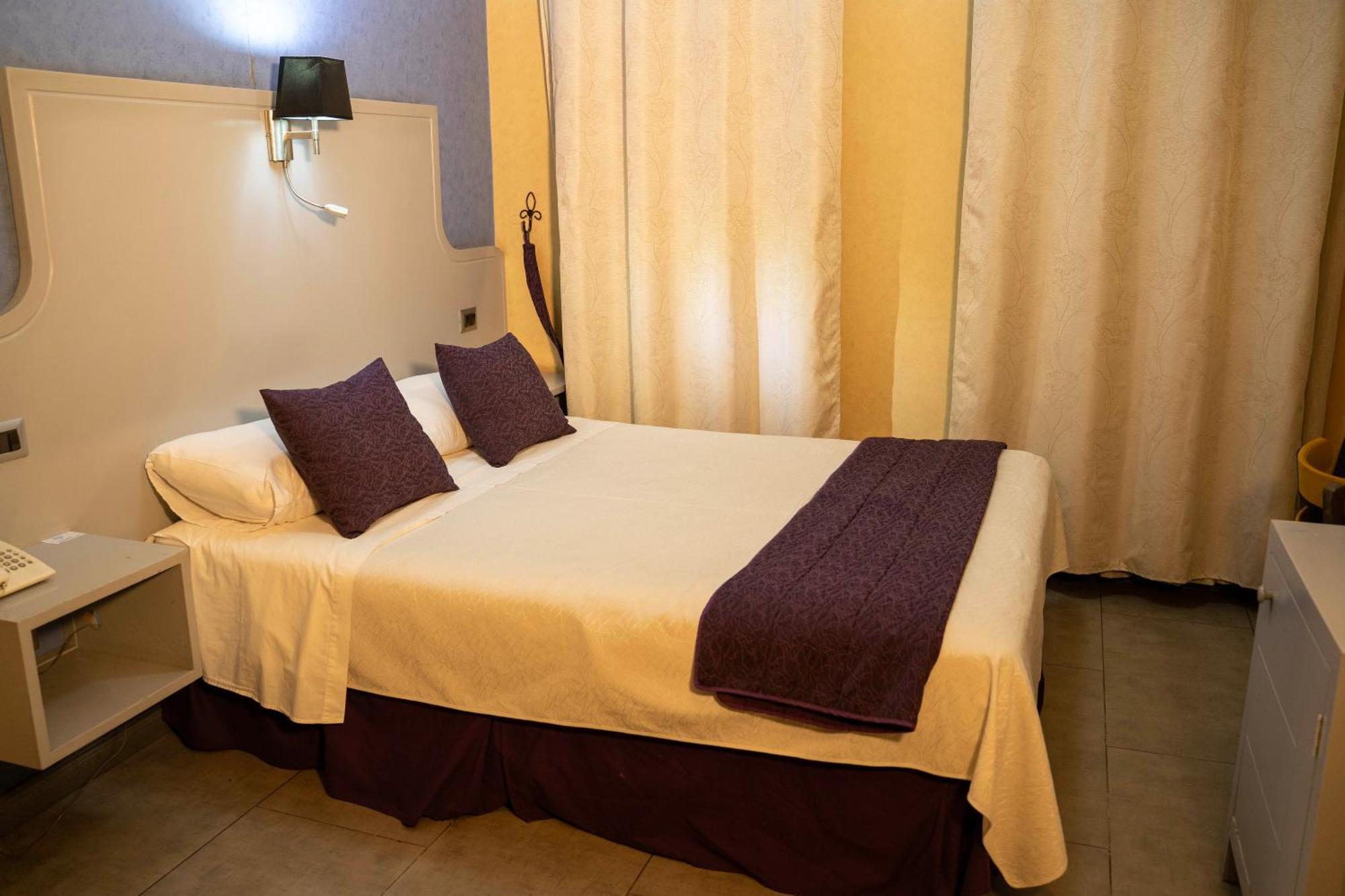 Hotel Principado Lastarria