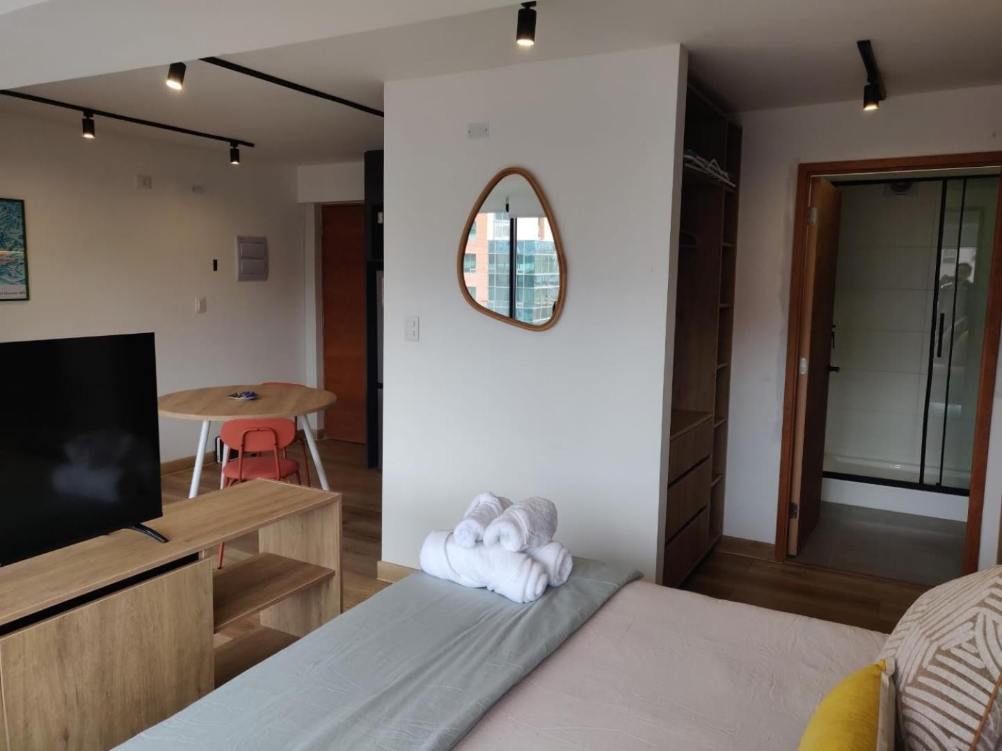 Experiencia De Estilo Moderno En Condes Apartamento