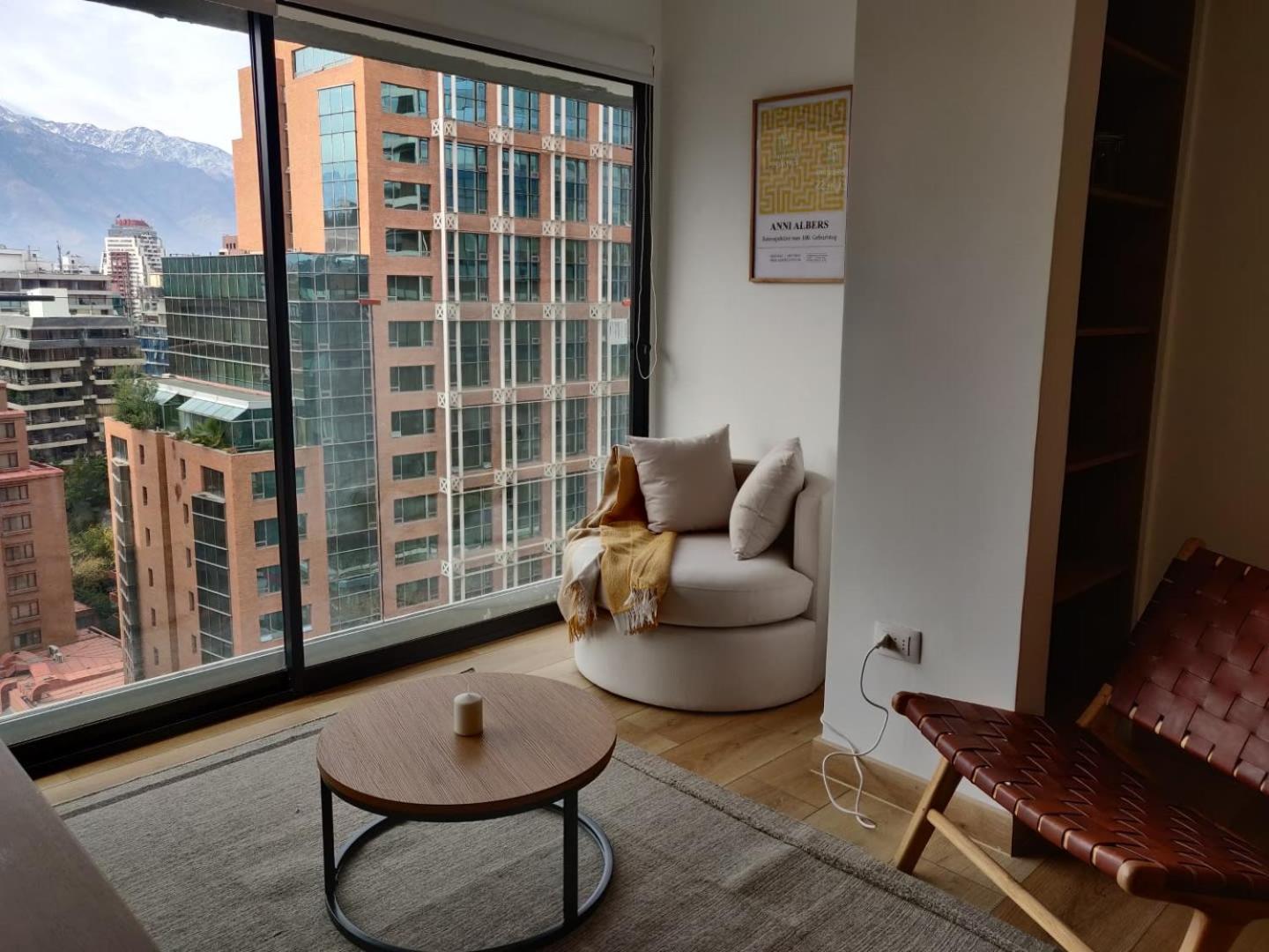 Experiencia De Estilo Moderno En Condes Apartamento