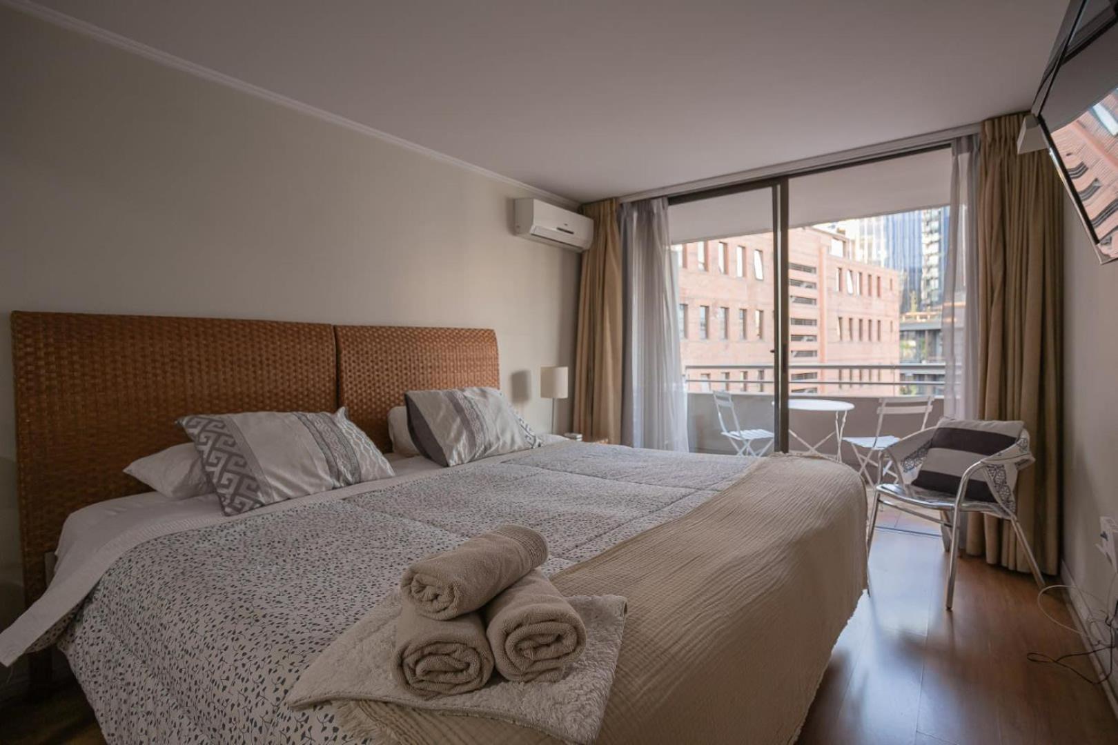 Apartamento Spectacular In El Golf Area Santiago de Chile