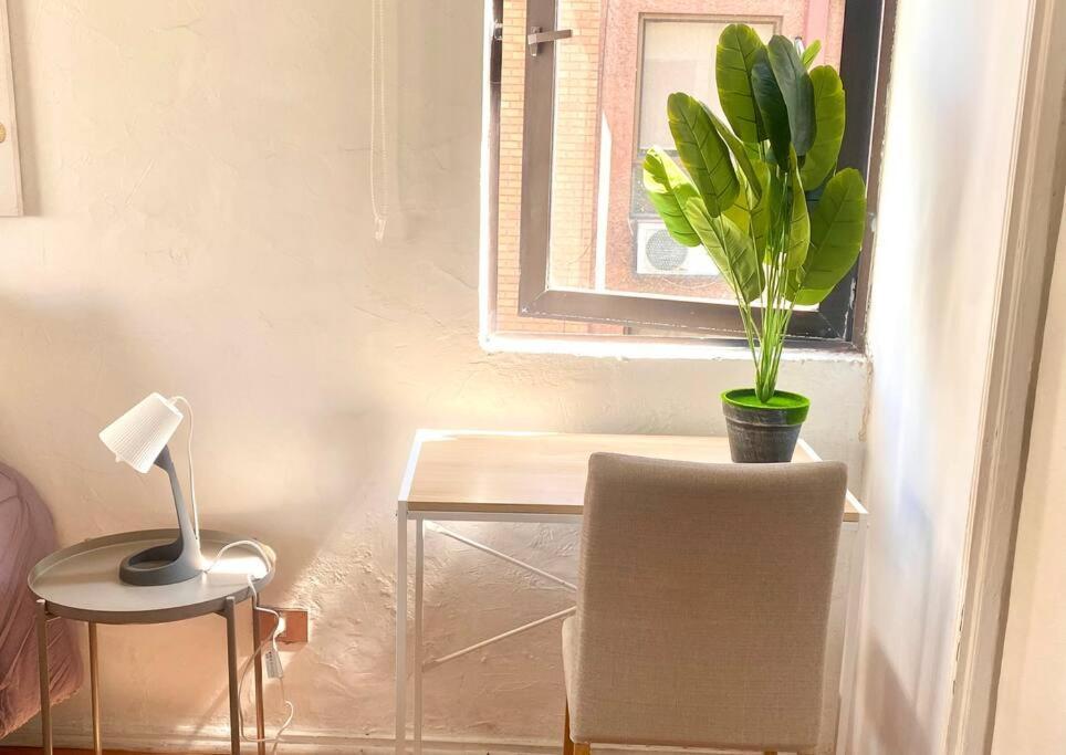 Apartamento Comodo Y Amplio A Pasos De Costanera Center Santiago de Chile
