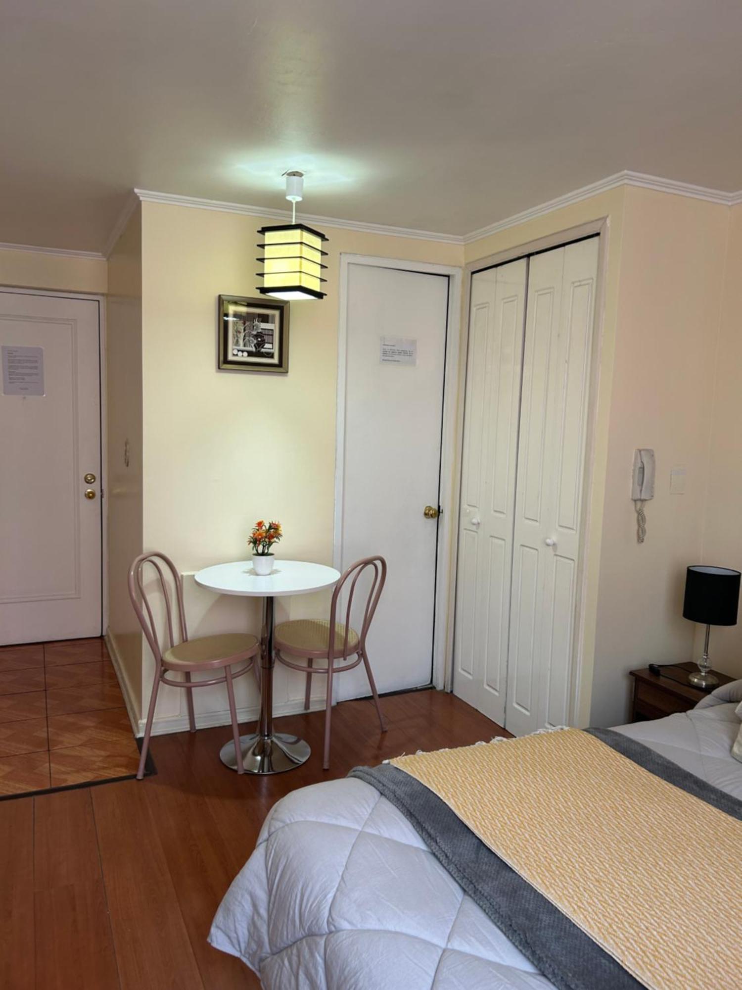 Centrik Location Encomenderos 200 *
