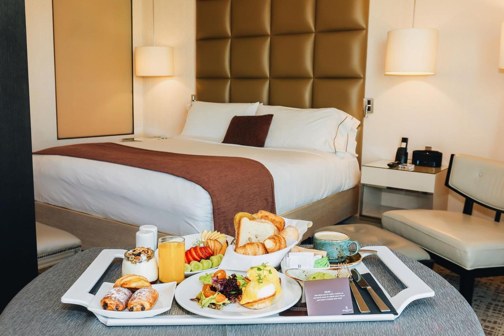 Hotel Renaissance By Marriott
