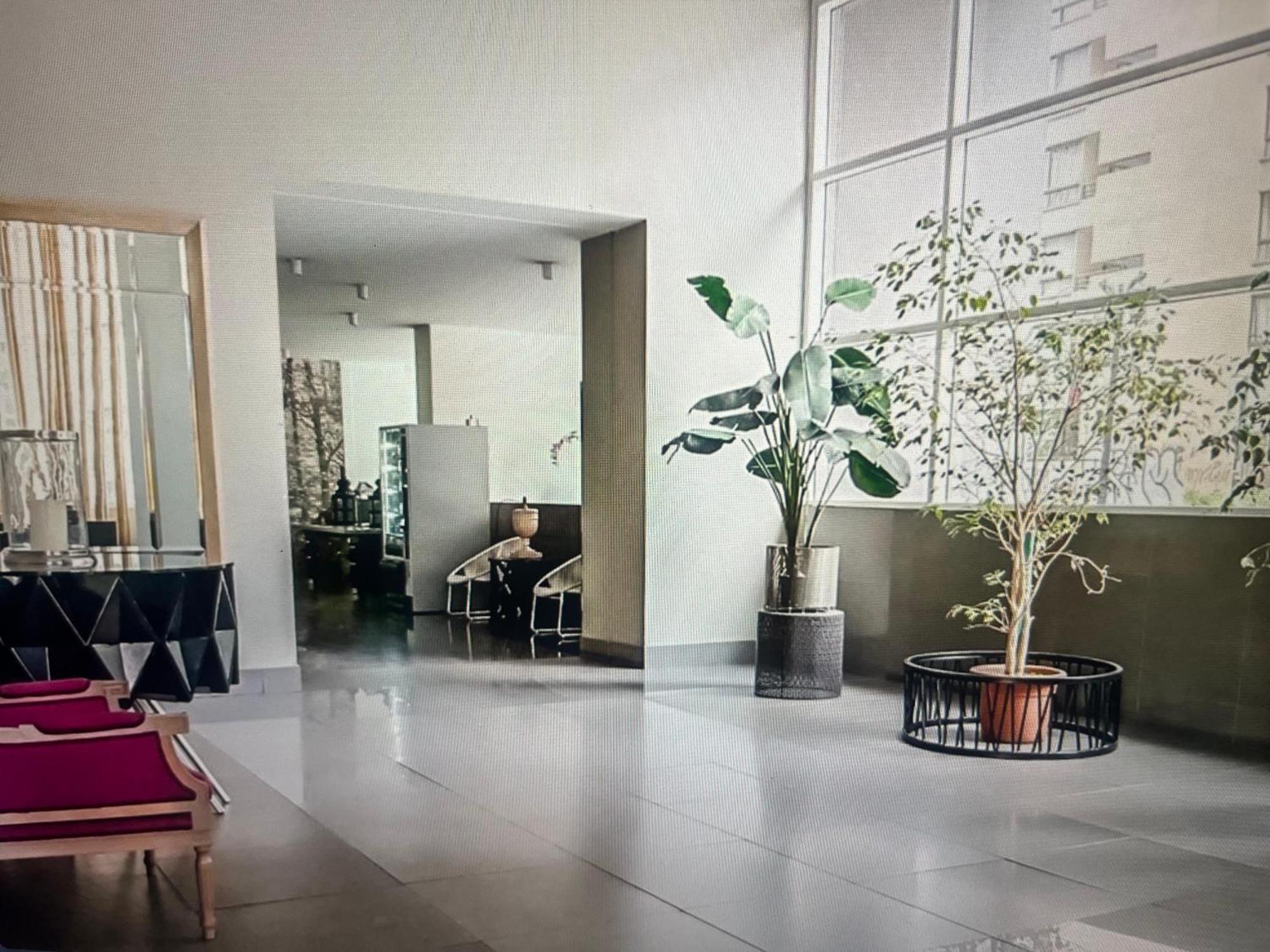 Apartamento Cerca Movistar Arena Y A Pasos Del Metro Universidad De Chile Con Estacionamiento Santiago
