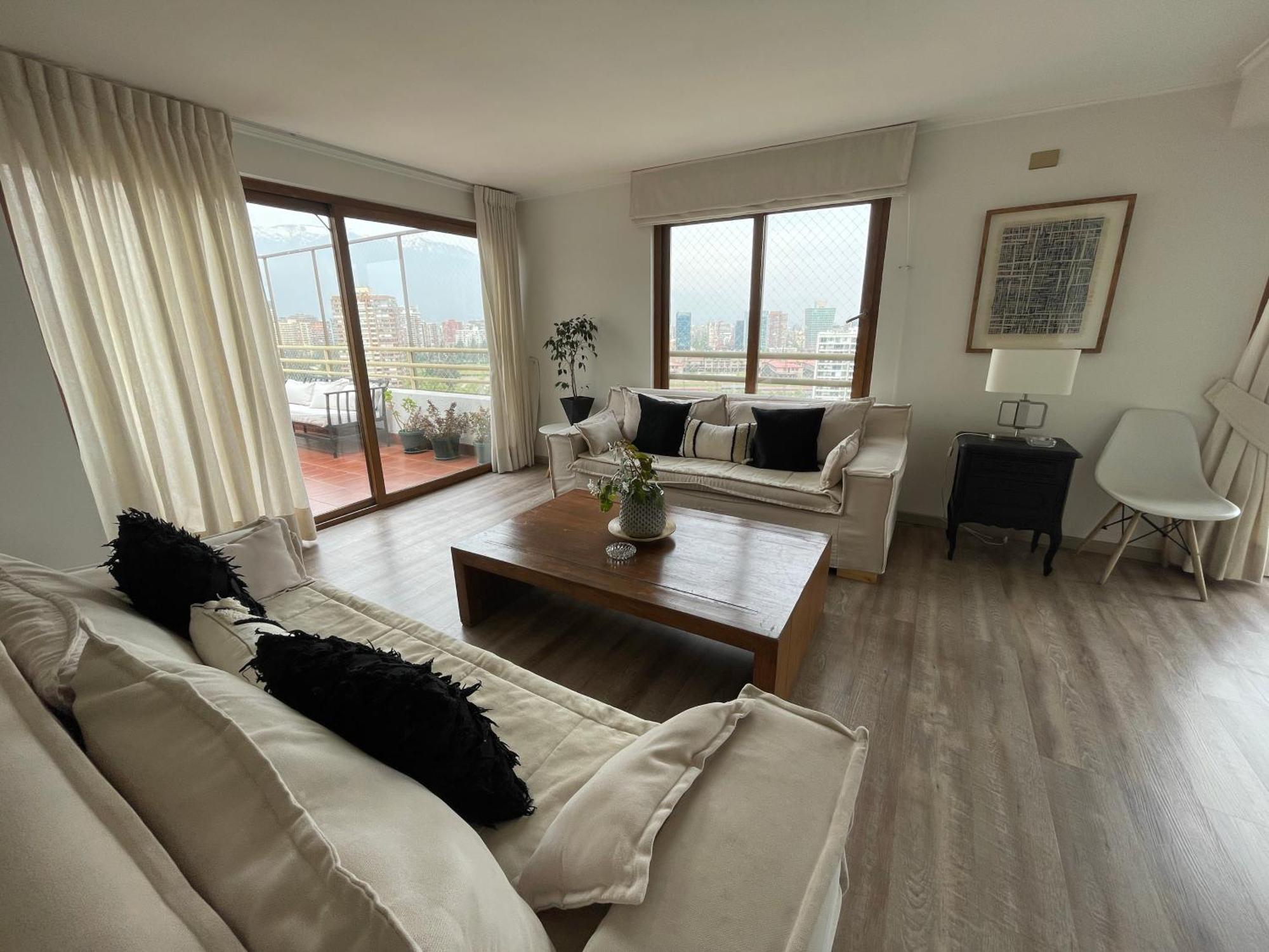 Apartamento Hermoso Depto En Condes Parque Arauco, 10 Personas