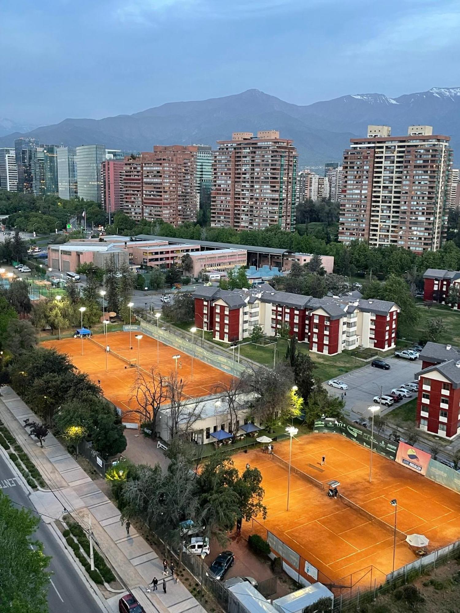 Hermoso Depto En Condes Parque Arauco, 10 Personas Apartamento Santiago