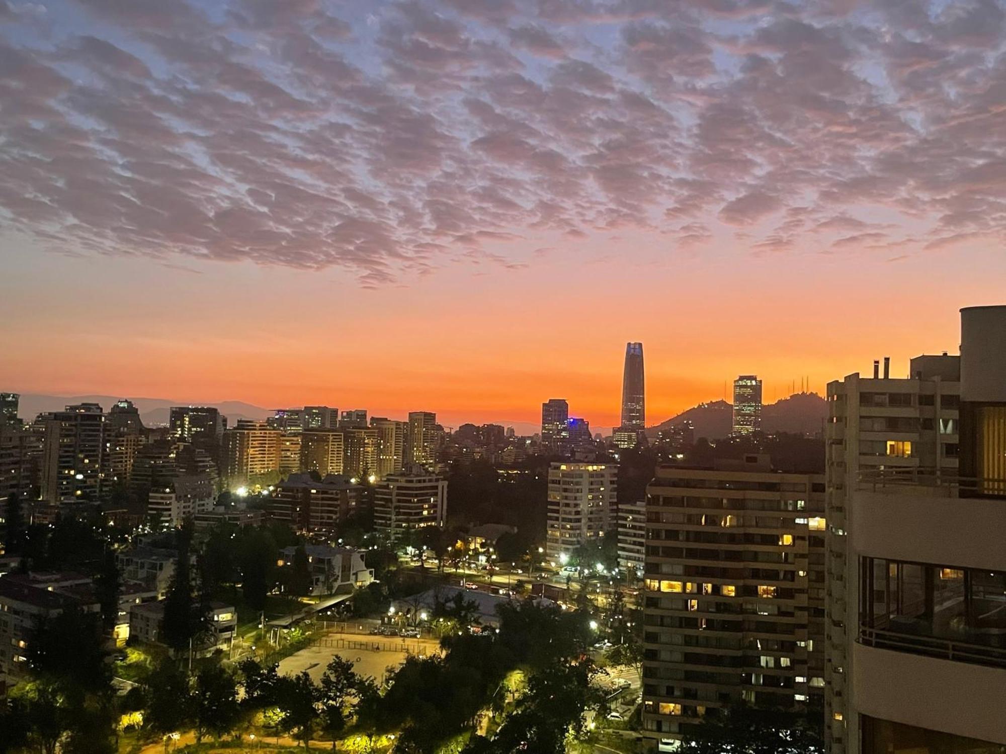 Hermoso Depto En Condes Parque Arauco, 10 Personas *