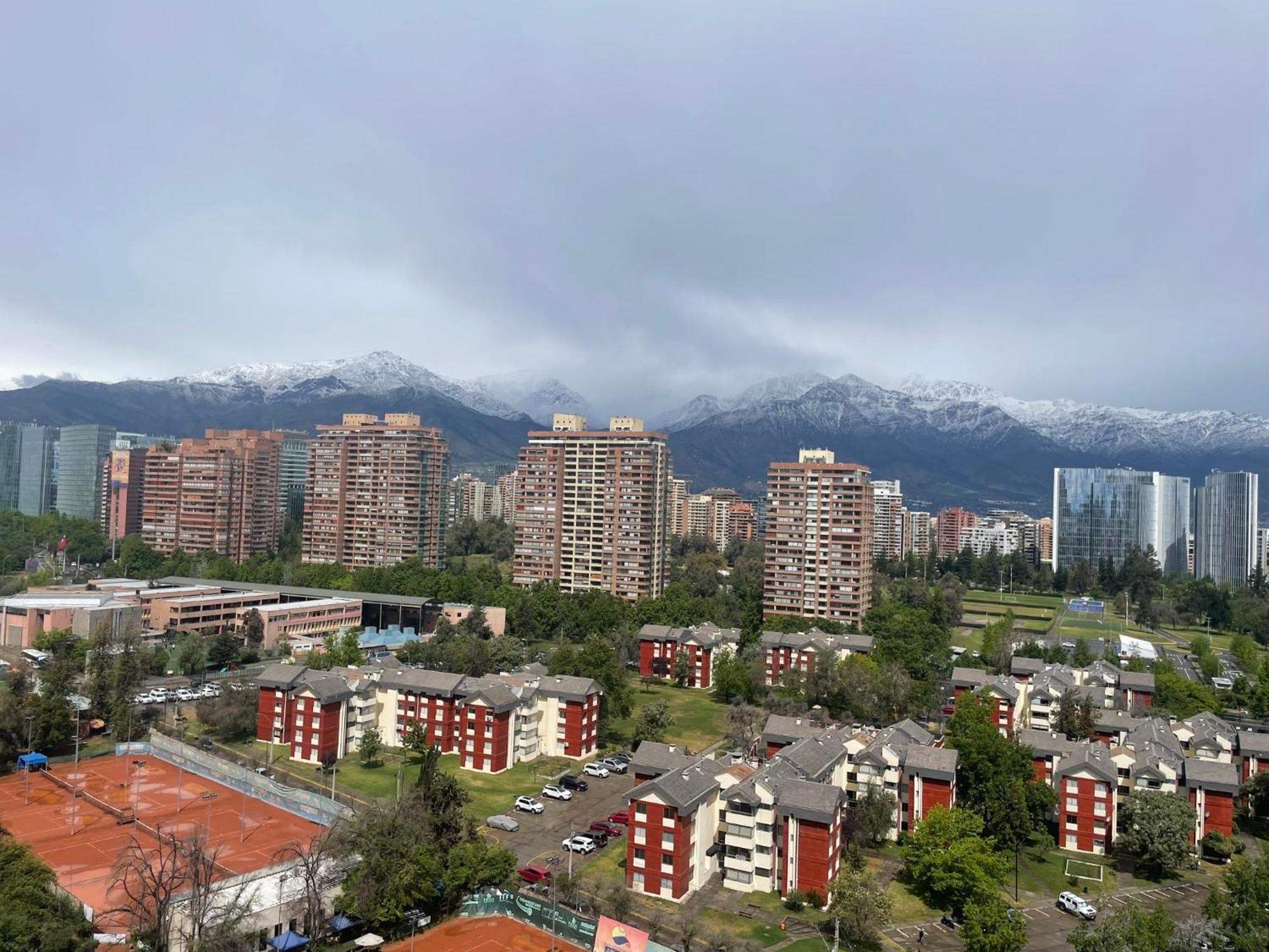 Apartamento Hermoso Depto En Condes Parque Arauco, 10 Personas