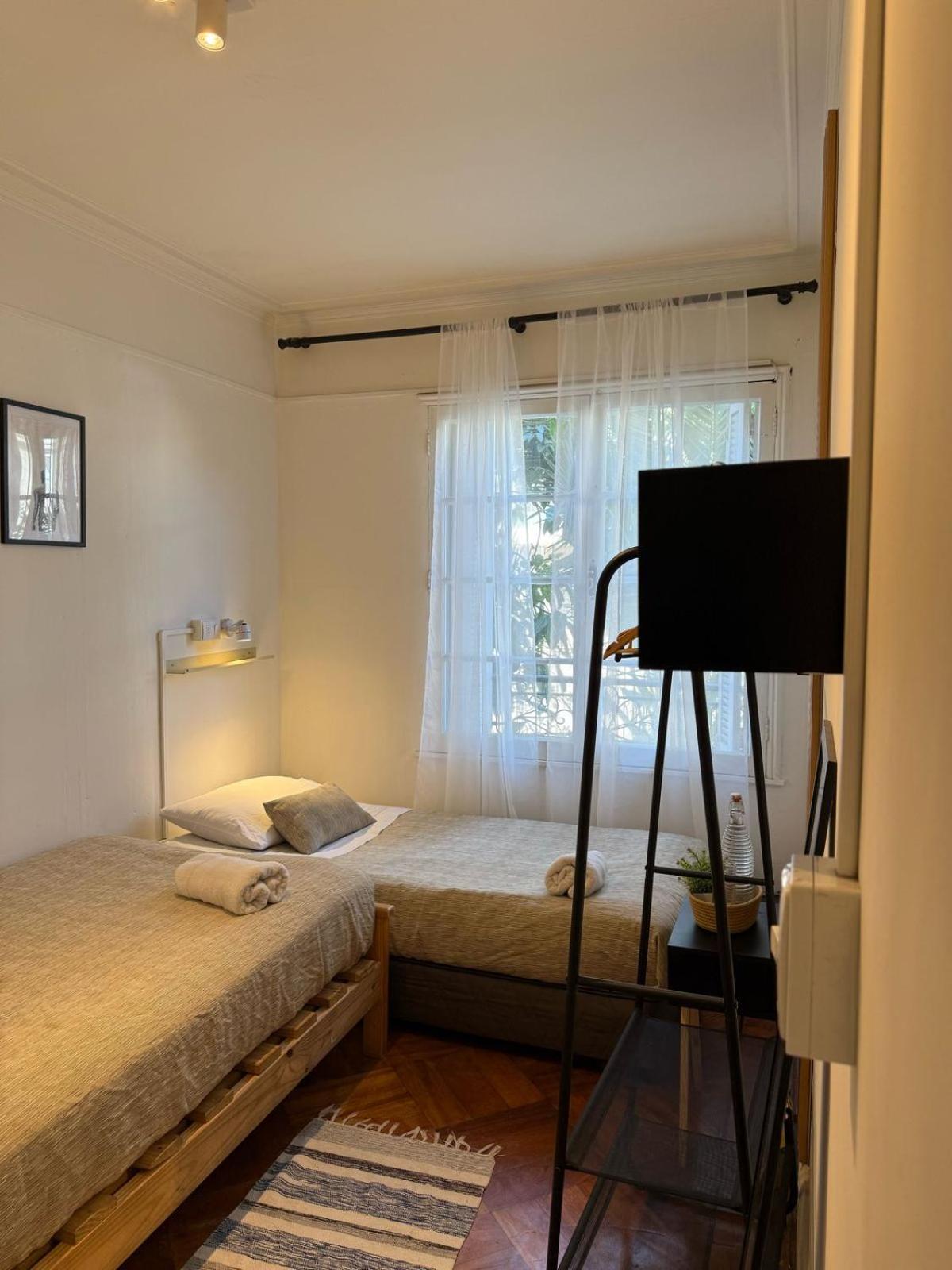 Hostal Yogi *