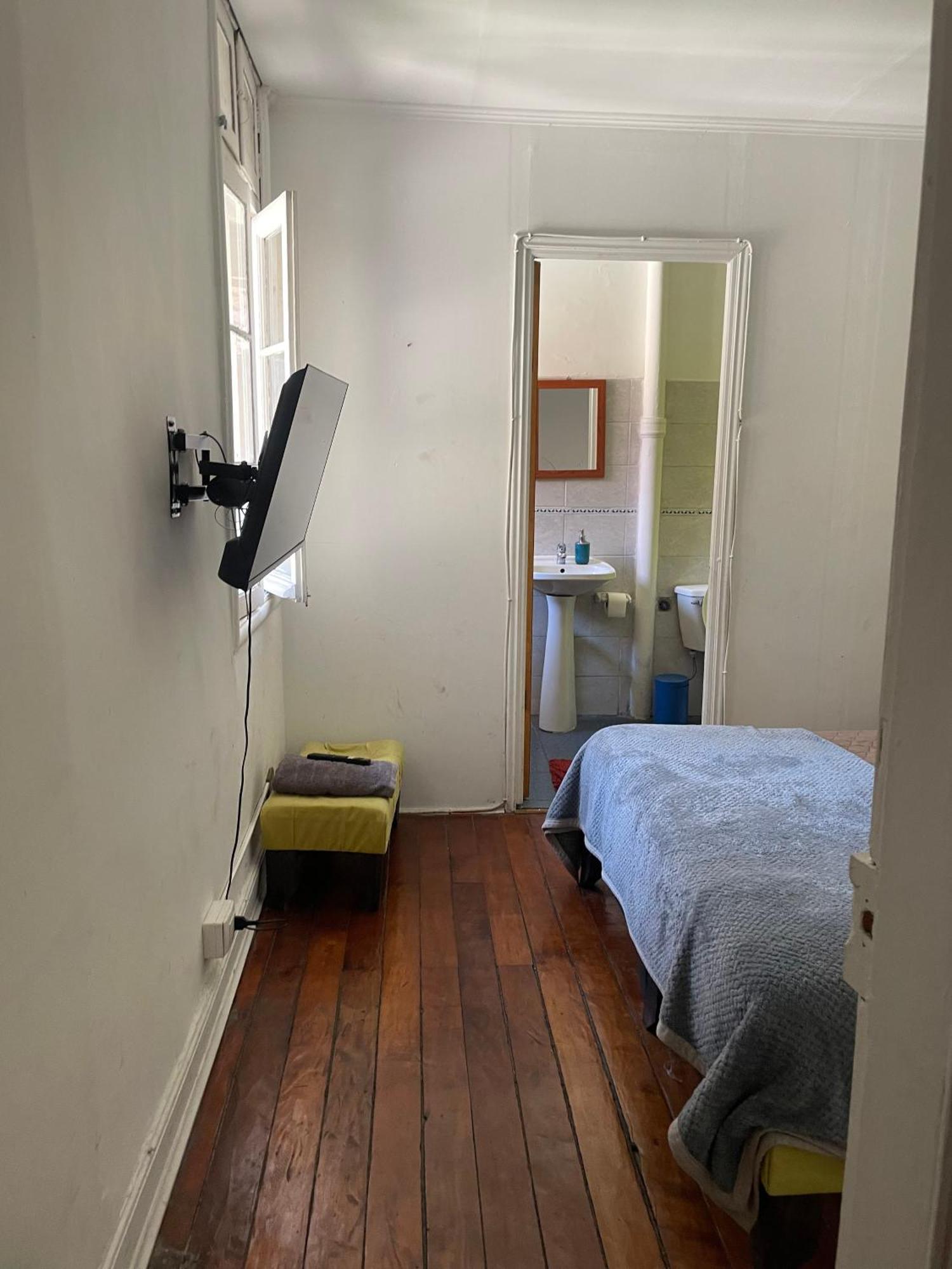 Hostal Staygest