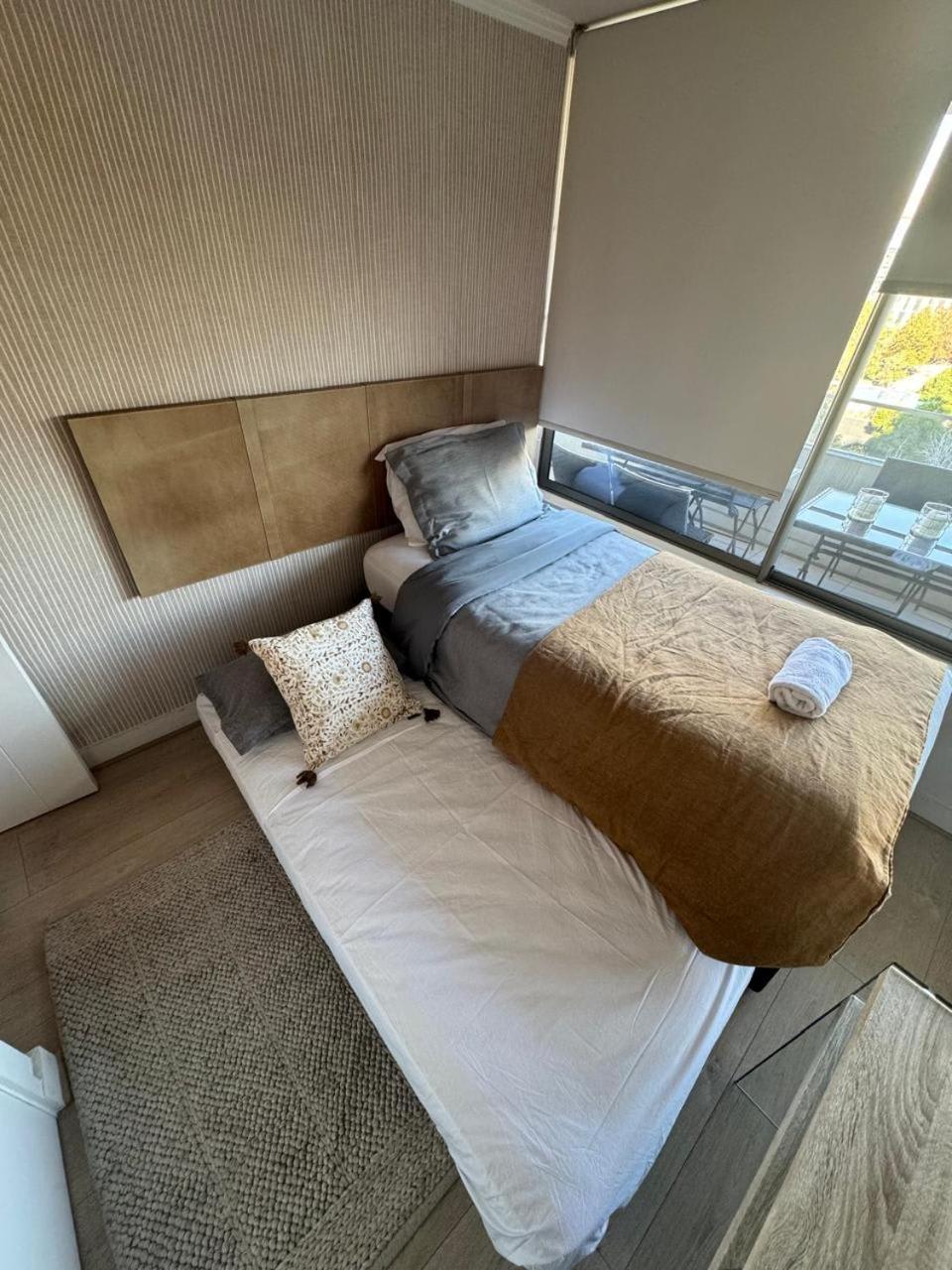 Hom I Nuevo Cerro Colorado 6036 Condes Apartamento Santiago de Chile