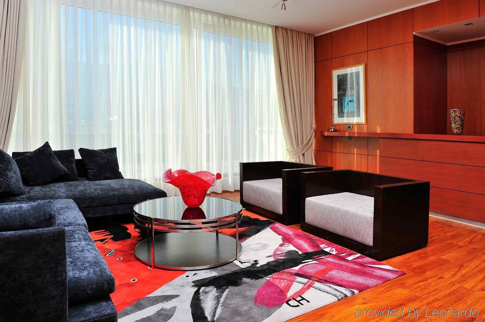 Hotel Radisson Ciudad Empresarial