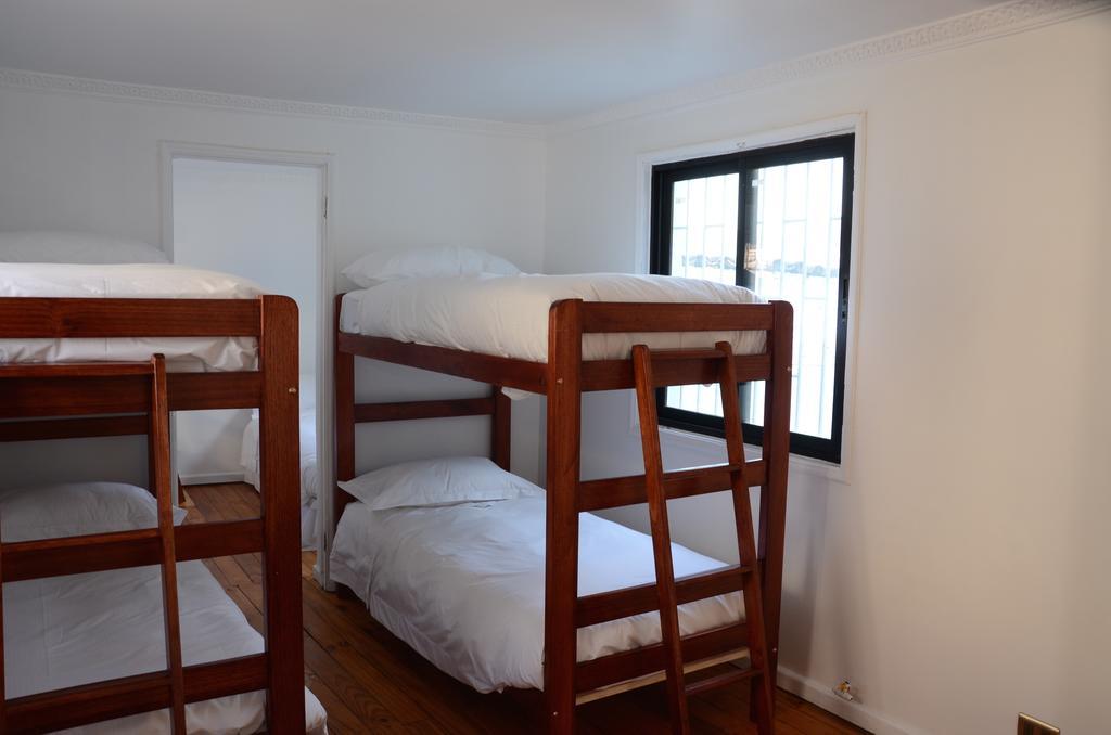 Bellas Artes Hostel Santiago