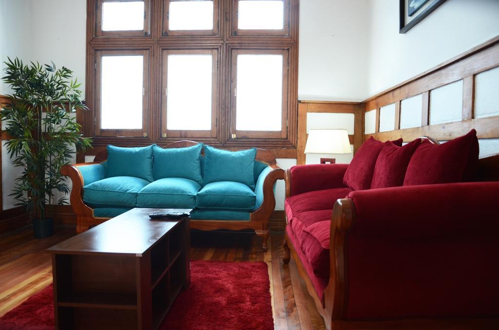 Hostel Bellas Artes *