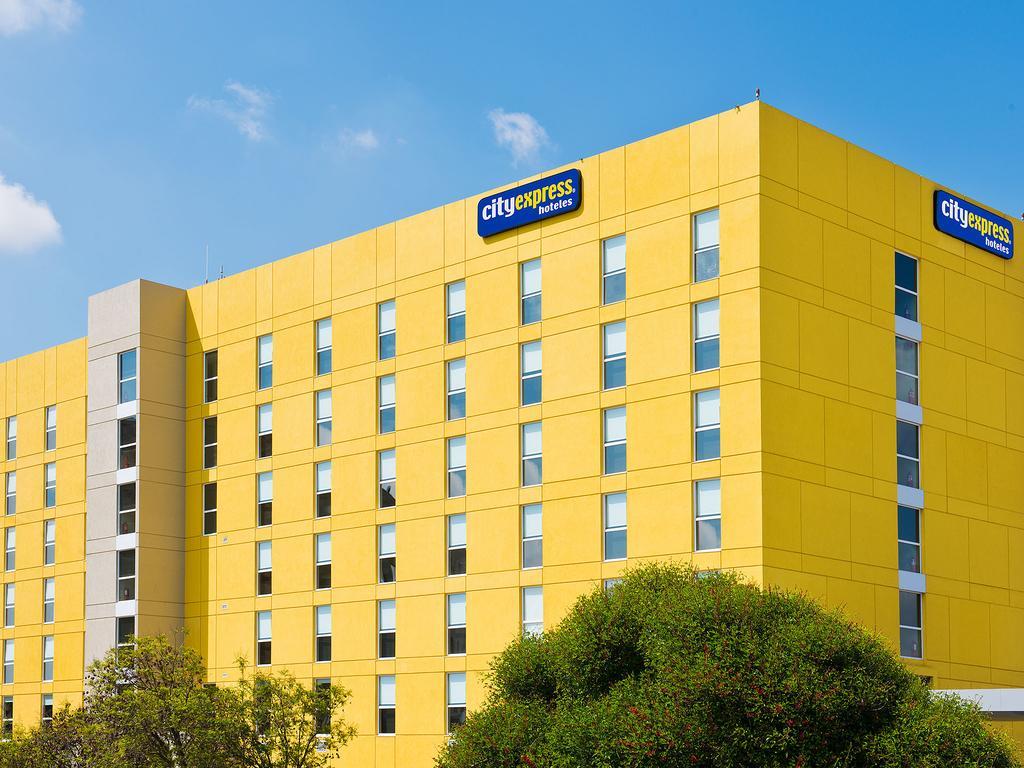 Express By Marriott Aeropuerto Hotel 3*