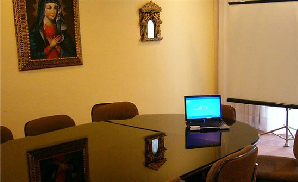Alcala Del Rio Hotel 3*