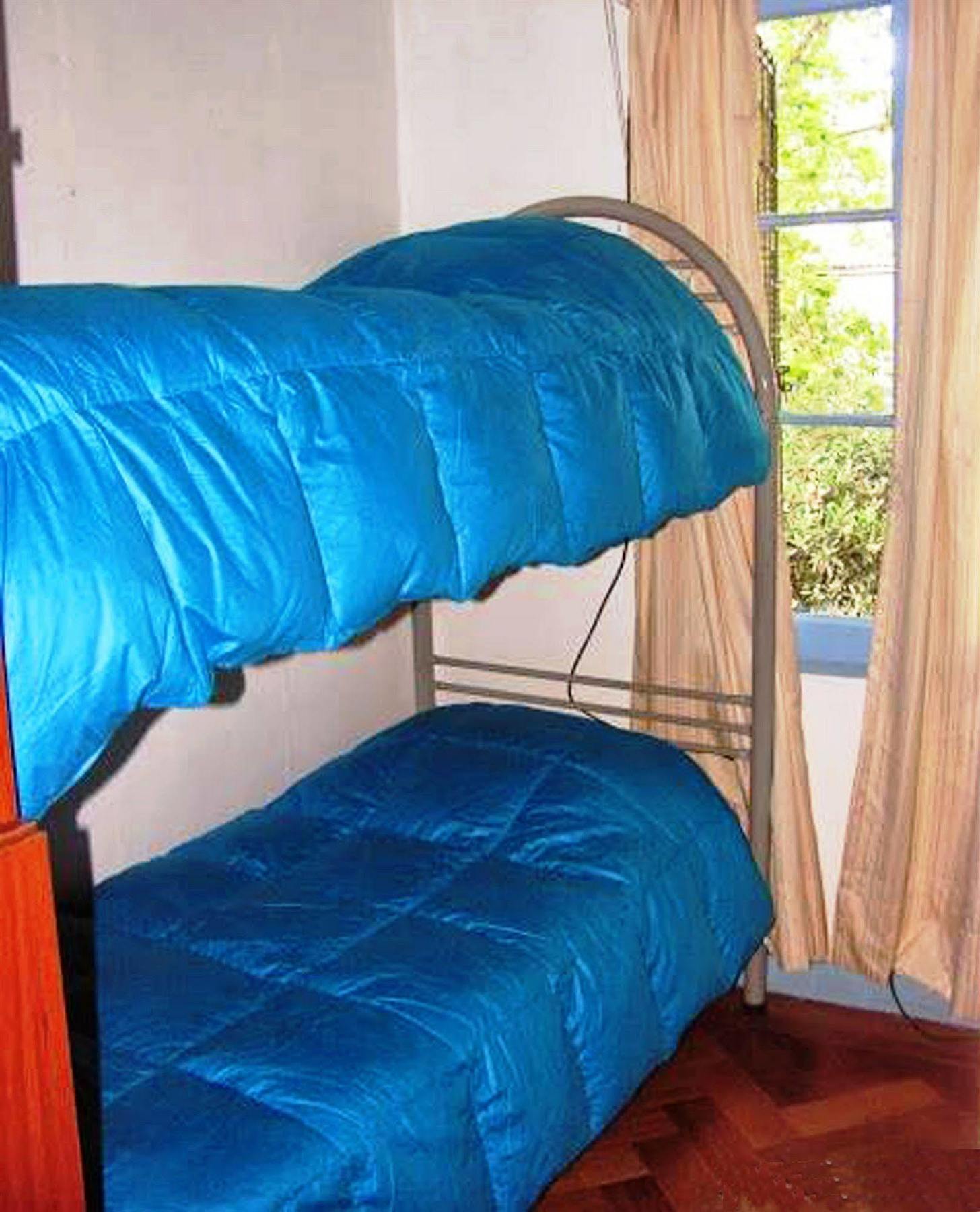 Hostal Salvador & Cafe *