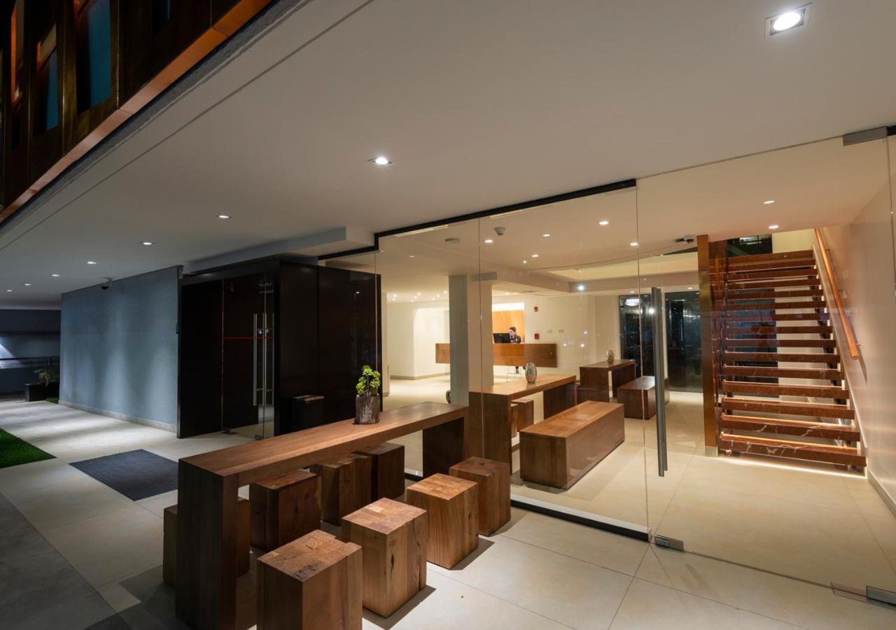 45 By Director 4* Santiago de Chile