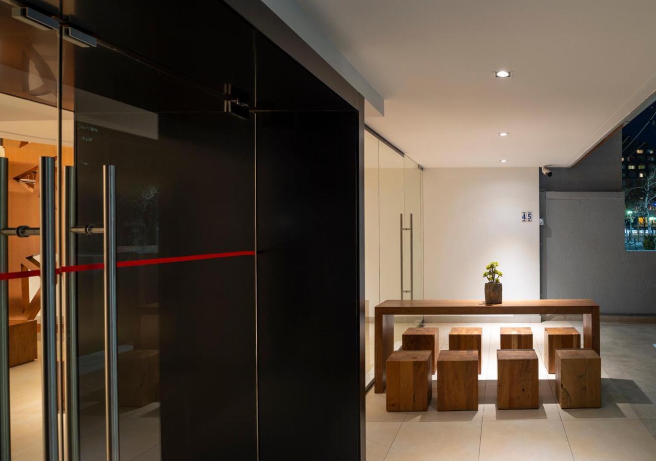 45 By Director 4* Santiago de Chile
