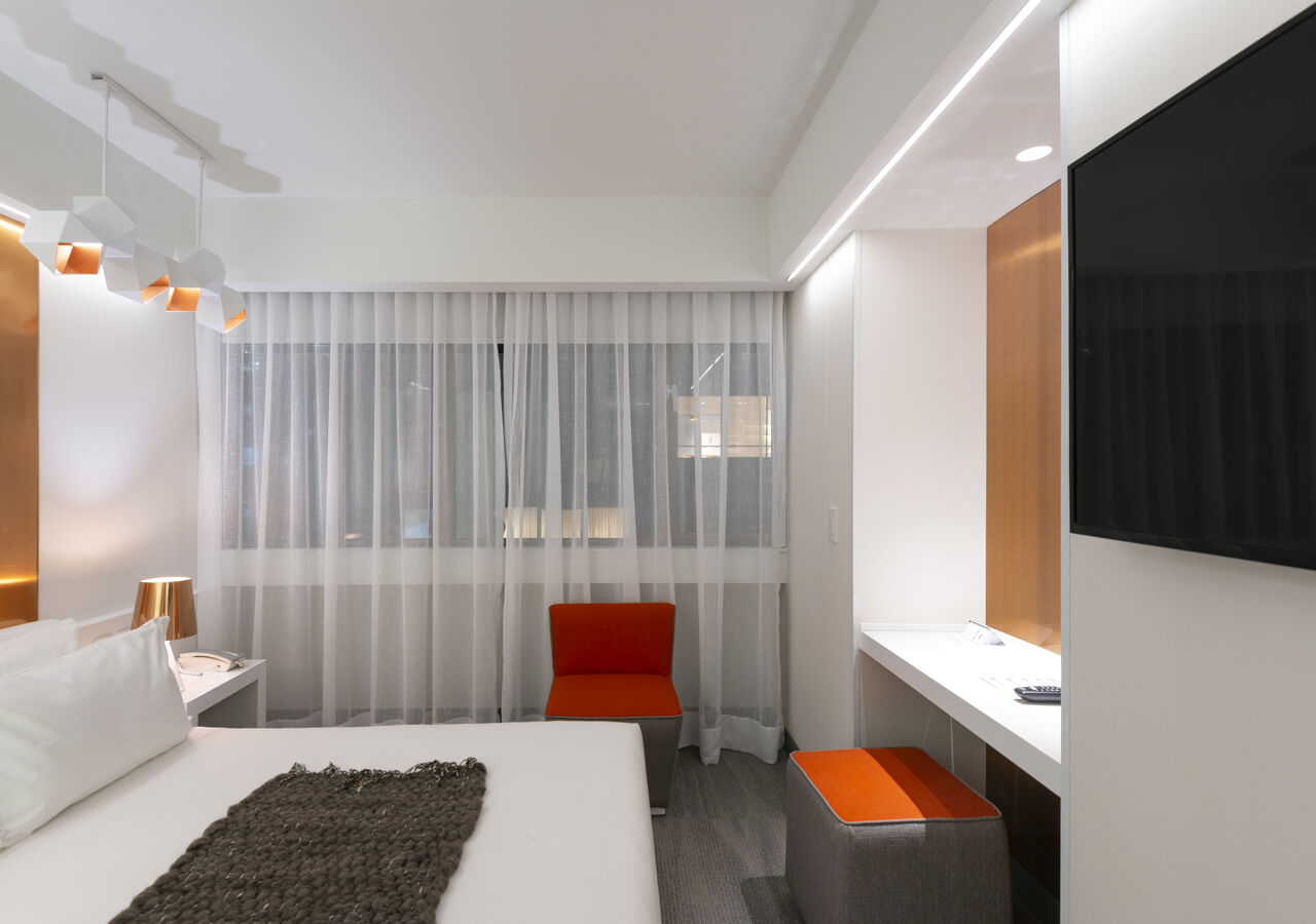 45 By Director Hotel