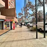 Central y cómodo Depto en Providencia