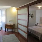 Comodo Y Elegante Departamento