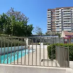 Departamento Luminoso A Pasos Del Barrio Italia Con Vista A La Cordillera